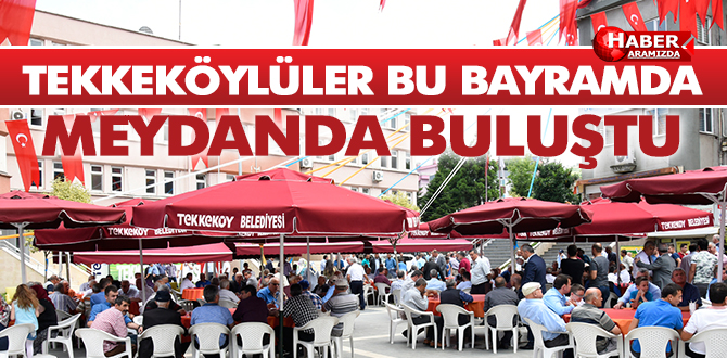 Tekkeköy’de meydanda bayramlaşma geleneği devam ediyor