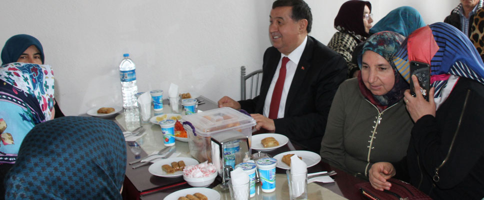 Havza’da şehit yakınları ve gazilere yemek verildi
