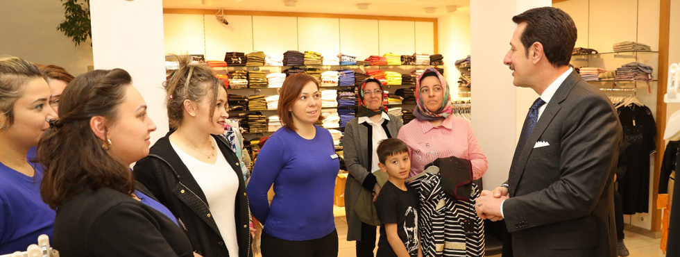 Gazi Caddesi esnafı halinden memnun