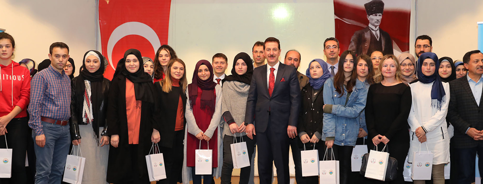 Çocuk ve gençlere büyük hizmetler