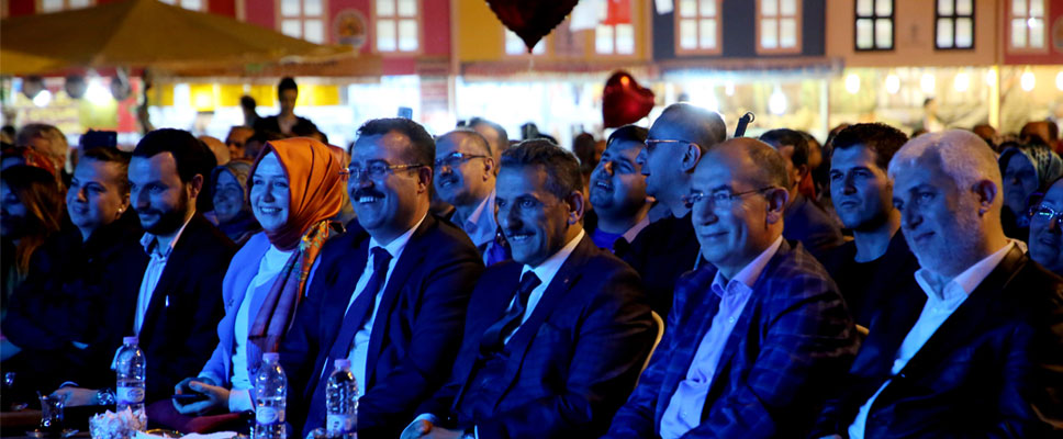 Serdar Tuncer ile “Bir Şiirdir Ramazan”
