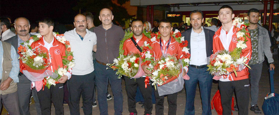 MACARİSTANDA İLKADIM RÜZGARI ESTİ