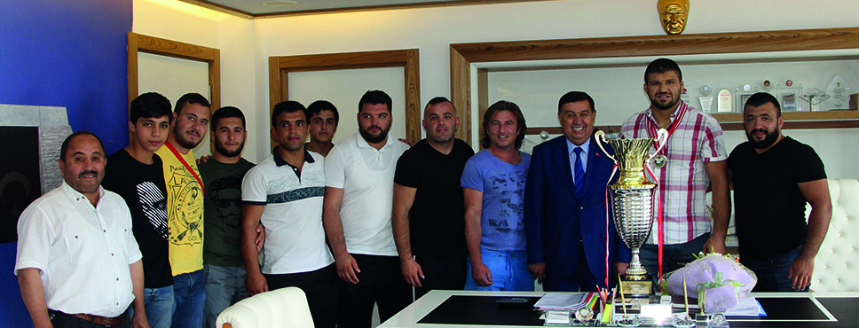 Pehlivan Şaban Yılmaz’dan Başkan İkiz’e ziyaret