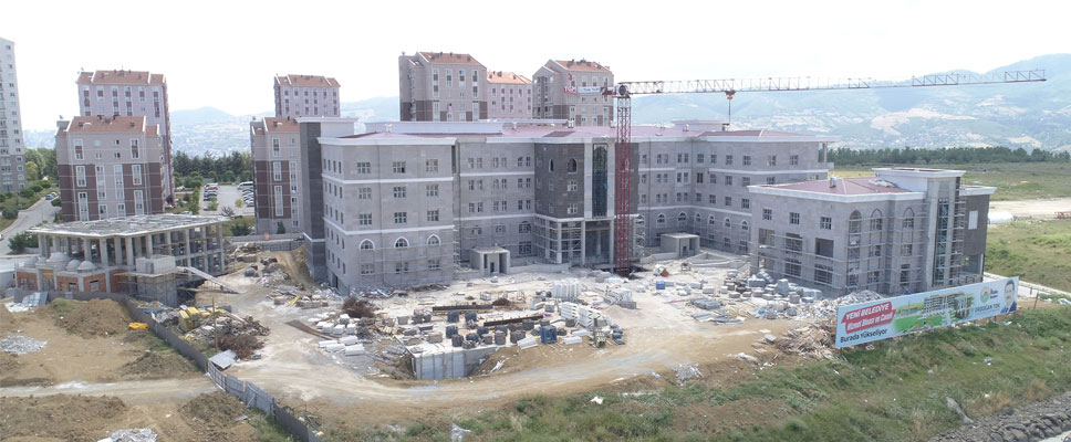 YENİ BELEDİYE BİNASI’NDA SON SÜRAT ÇALIŞMA