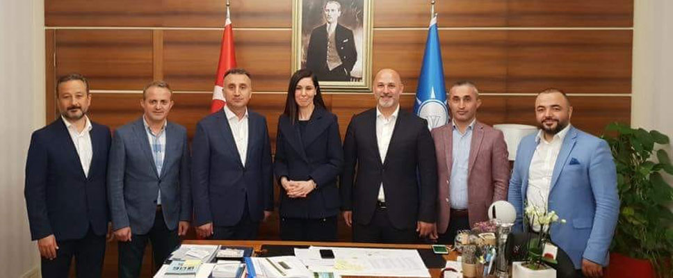 İLK TEBRİK KARADUMAN’DAN