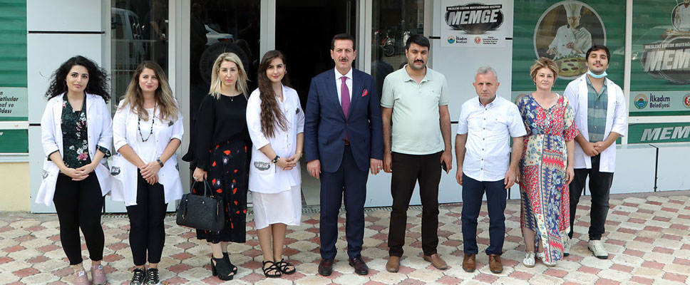 MEMGE HEM MESLEK HEM DE İŞ SAHİBİ YAPIYOR