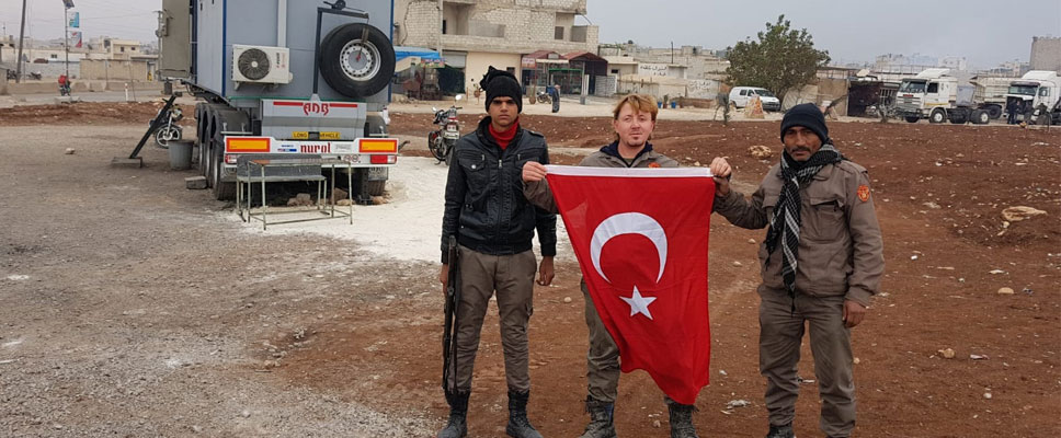 ŞAHİN’DEN AFRİN’E TÜRK BAYRAĞI VE ERDOĞAN POSTERİ