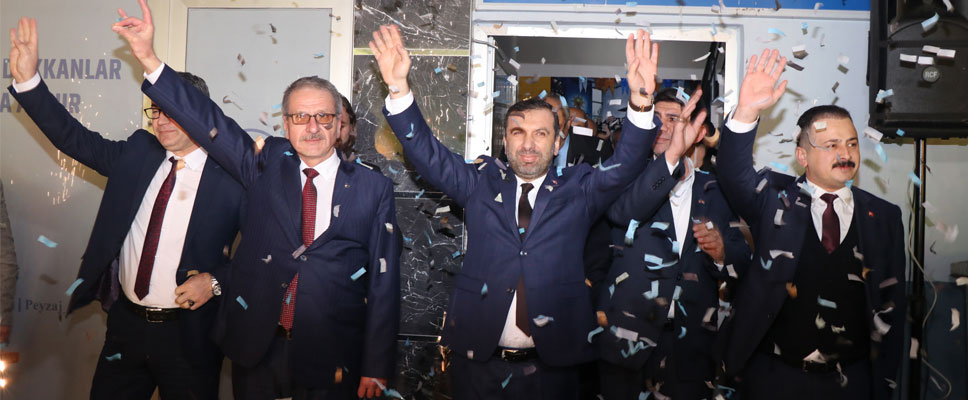 AK Yürekler ile Bozkurtlar Kolkola