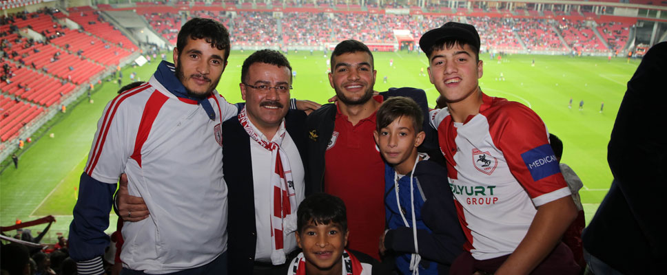 AŞKIN FOTOĞRAFINI ÇEK