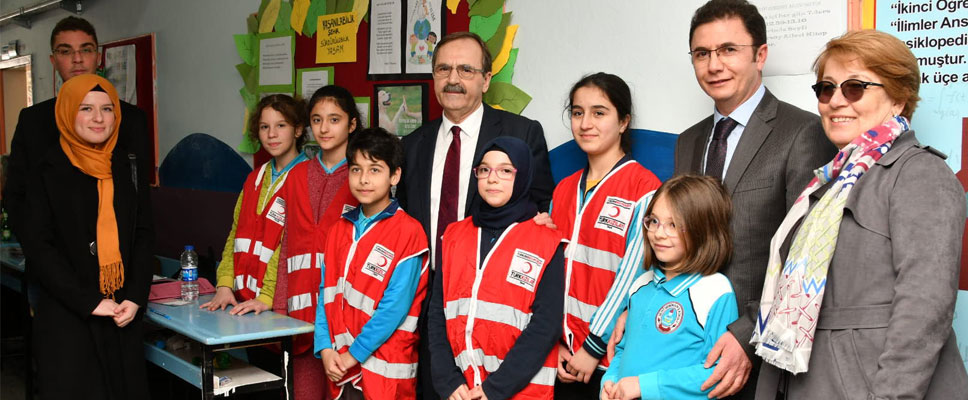 Zihni Şahin’den uluslararası vizyon