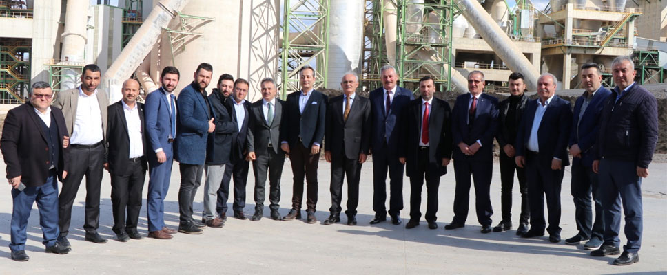 Yılmaz, ‘Ülkemiz için hizmete devam’