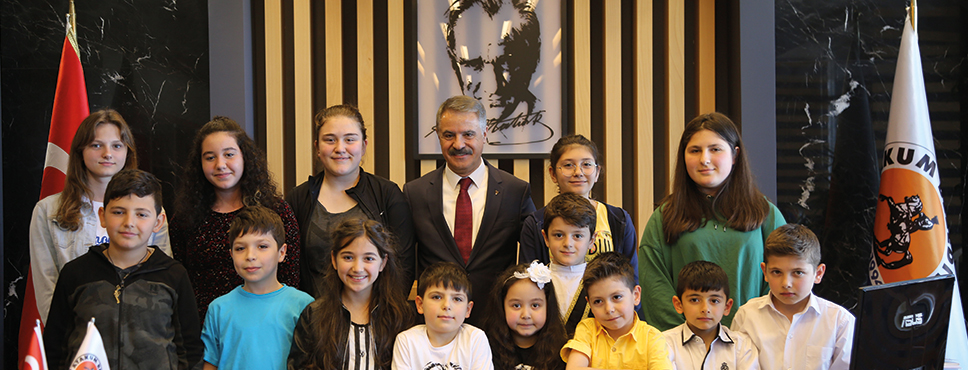 Başkan Deveci koltuğu devretti