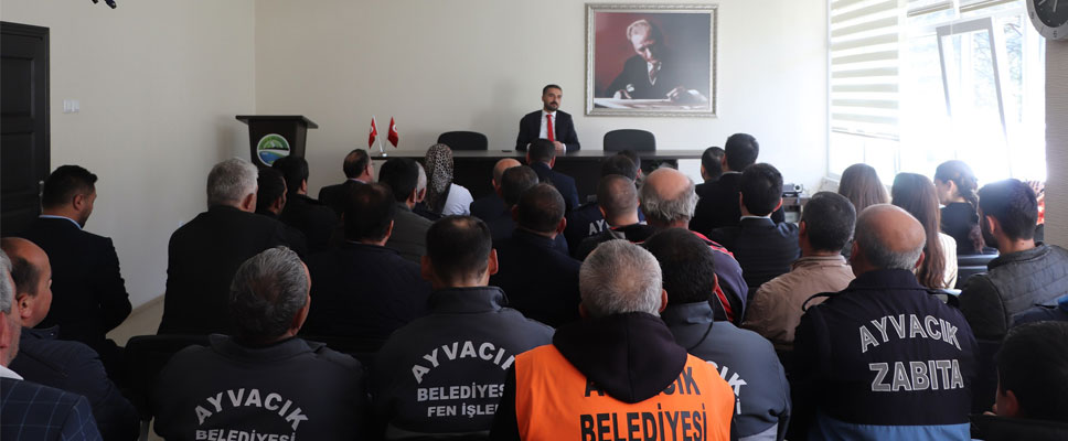Ayvacık Belediye Başkanı Personelle Tanıştı