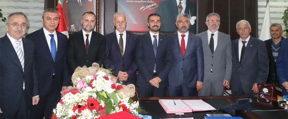Ayvacık’da devir teslim töreni yapıldı