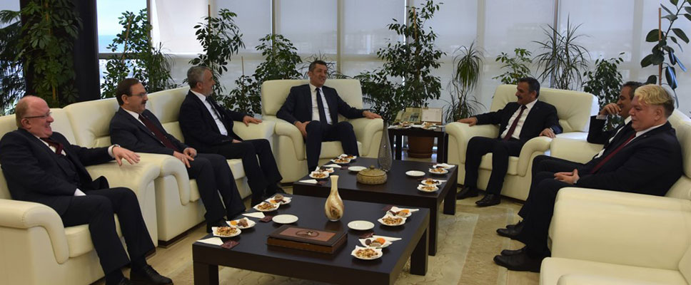 Millî Eğitim Bakanı Ziya Selçuk OMÜ’de