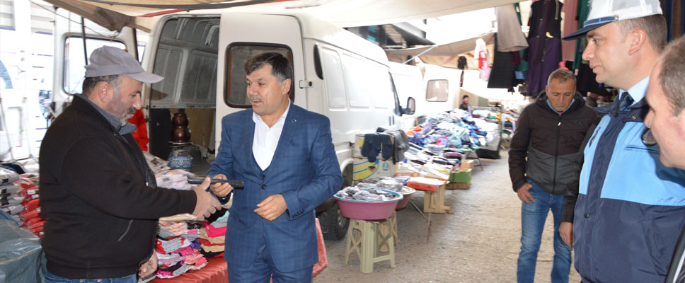 Havza Zabıtası çöp poşeti dağıttı