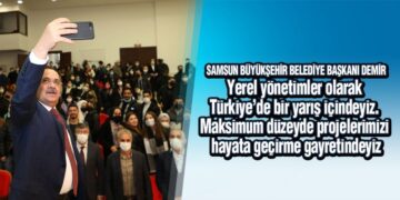 Başkan Demir, üniversite öğrencileriyle buluştu