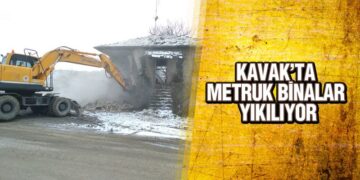 Kavak’ta Metruk Binalar Yıkılıyor
