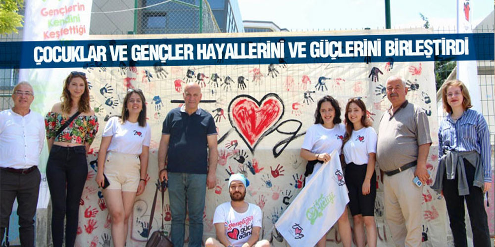Çocuklar Ve Gençler Hayallerini Ve Güçlerini Birleştirdi