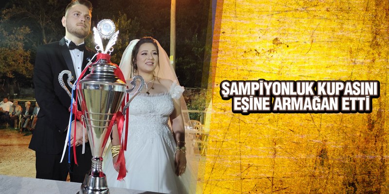 Şampiyonluk Kupasını Eşine Armağan Etti